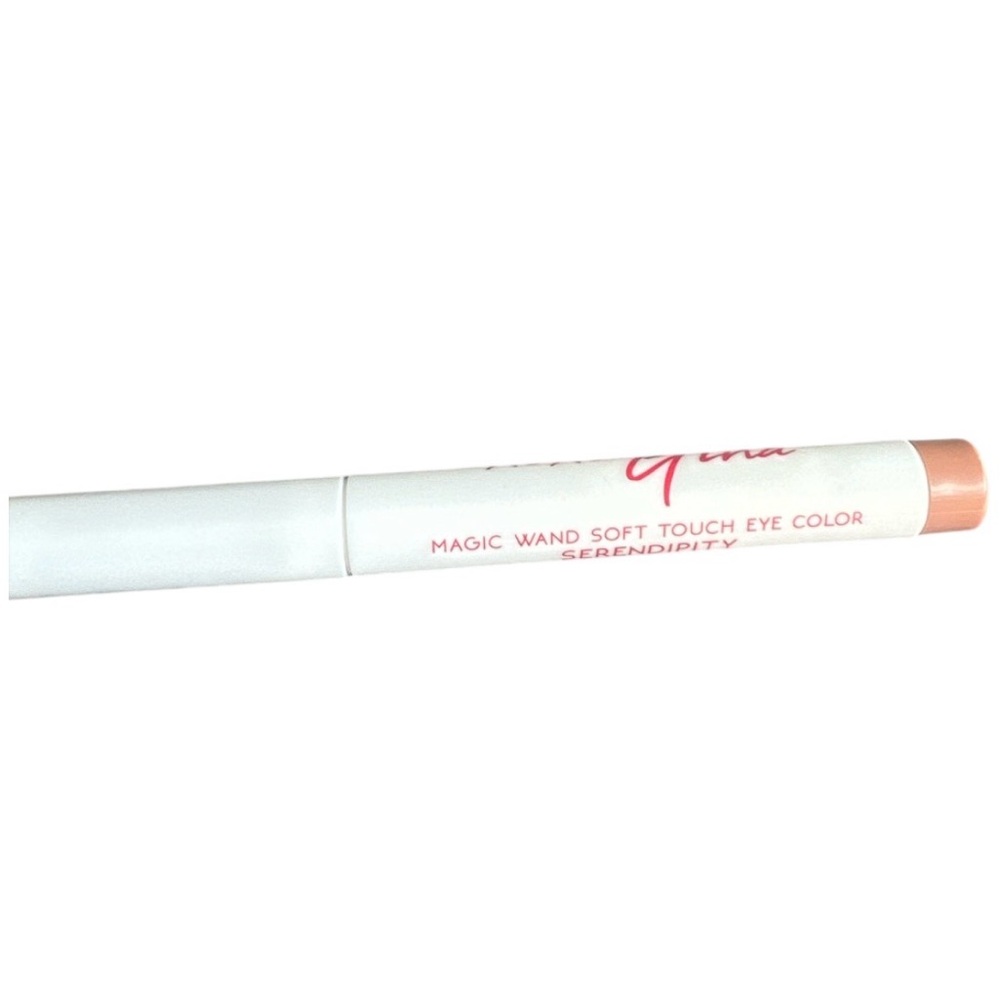 Xoxo Gina- Magic Wand Soft Touch Eye Color- SERENDIPITY (NWT)